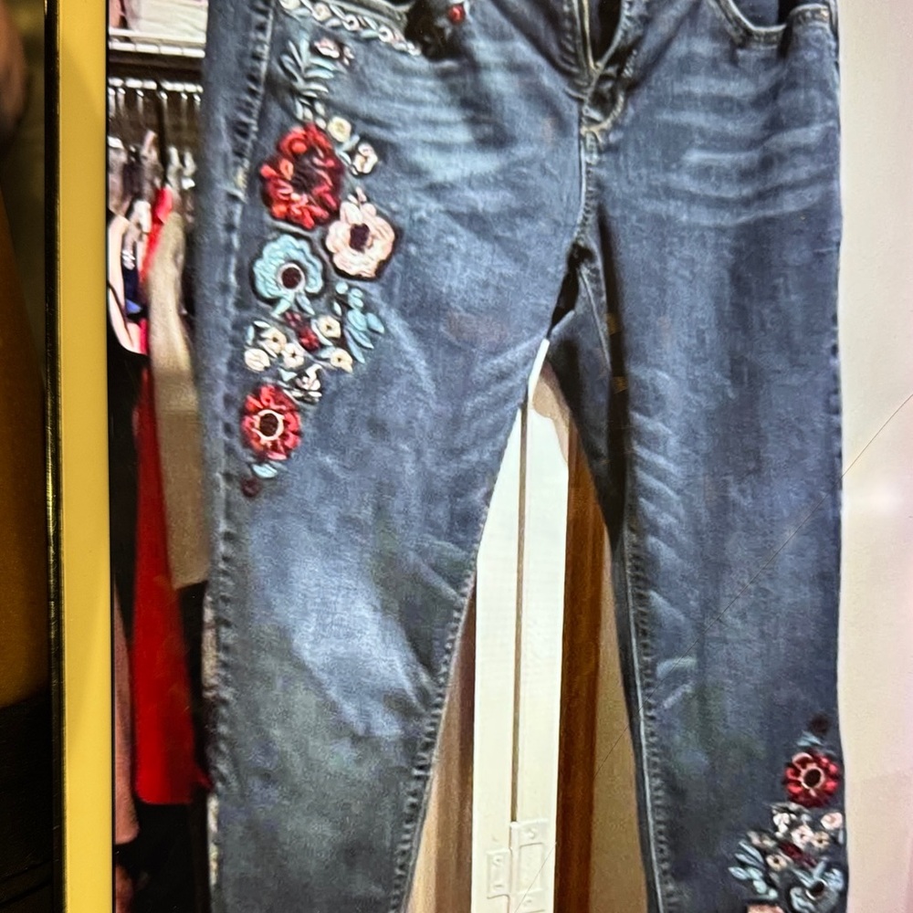 Vintage America Blues Floral Embroidered Straight Leg Jeans